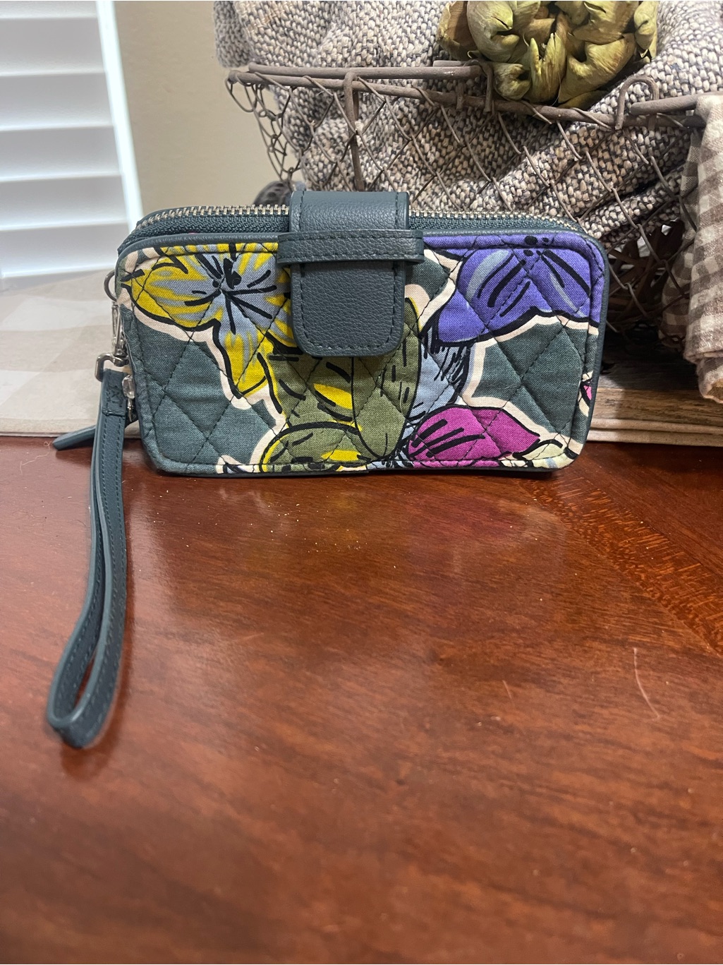 Vera Bradley Rfid Smartphone Wristlet Wallet